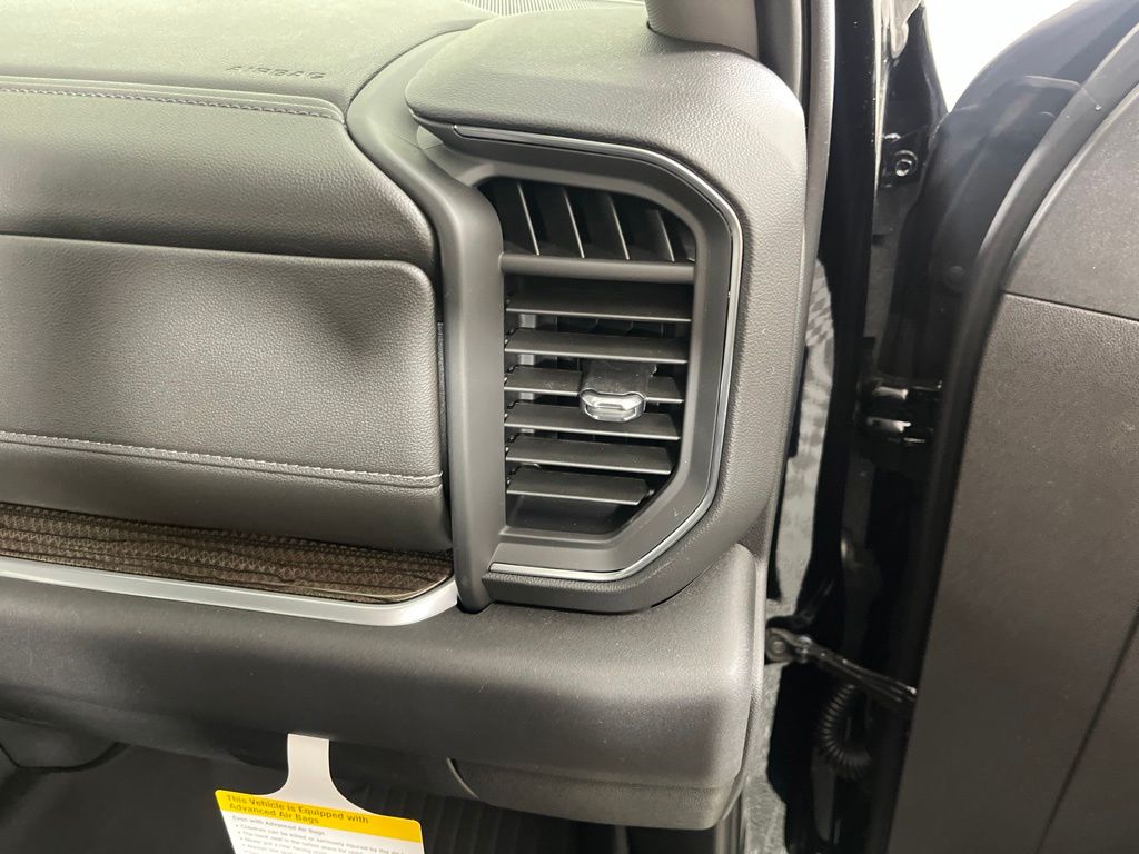 Thumbnail: 2026 Chevrolet Silverado 1500 - 11