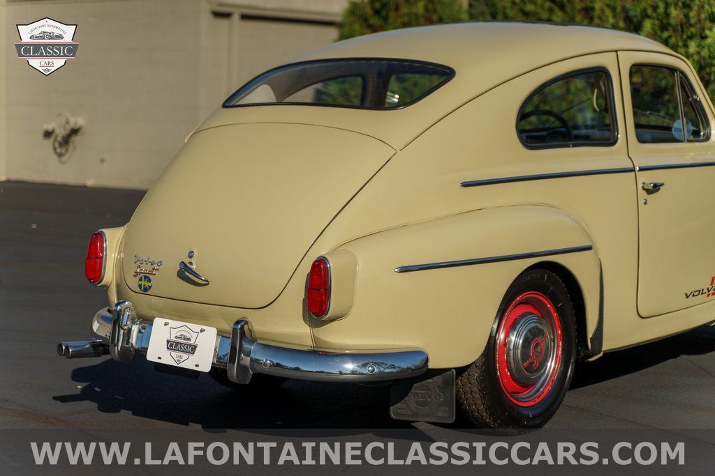 1958 Volvo 2dr Sedan 138