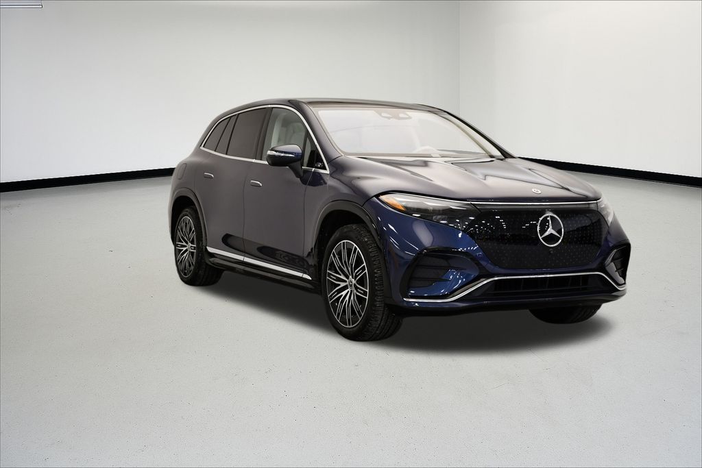 Thumbnail: 2023 Mercedes-Benz EQS - 7