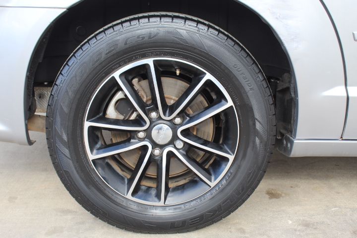 Used Car 2017 Dodge Grand Caravan  Se For Sale Under $12,000 In Georgetown, Texas