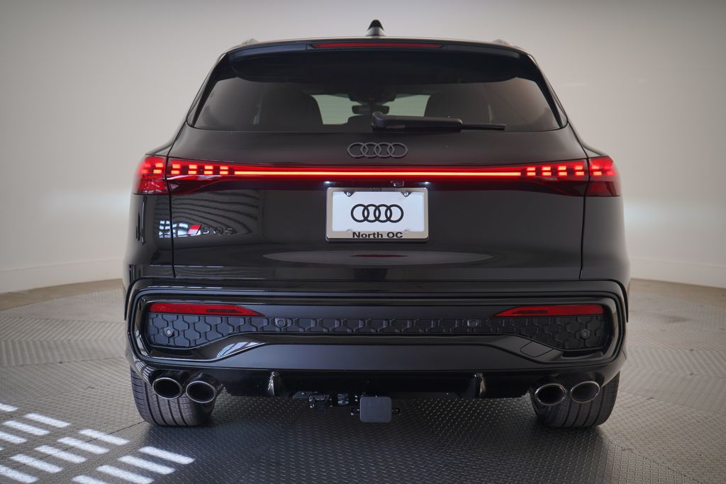 2025 Audi SQ5  5