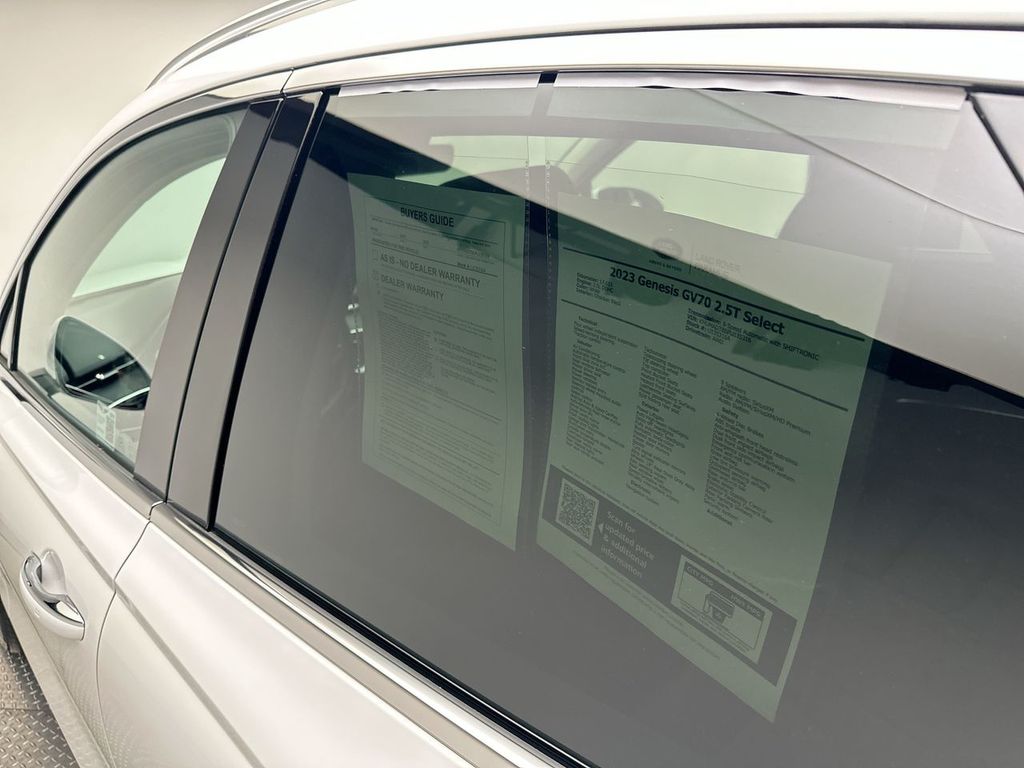 Thumbnail: 2023 Genesis GV70 - 20