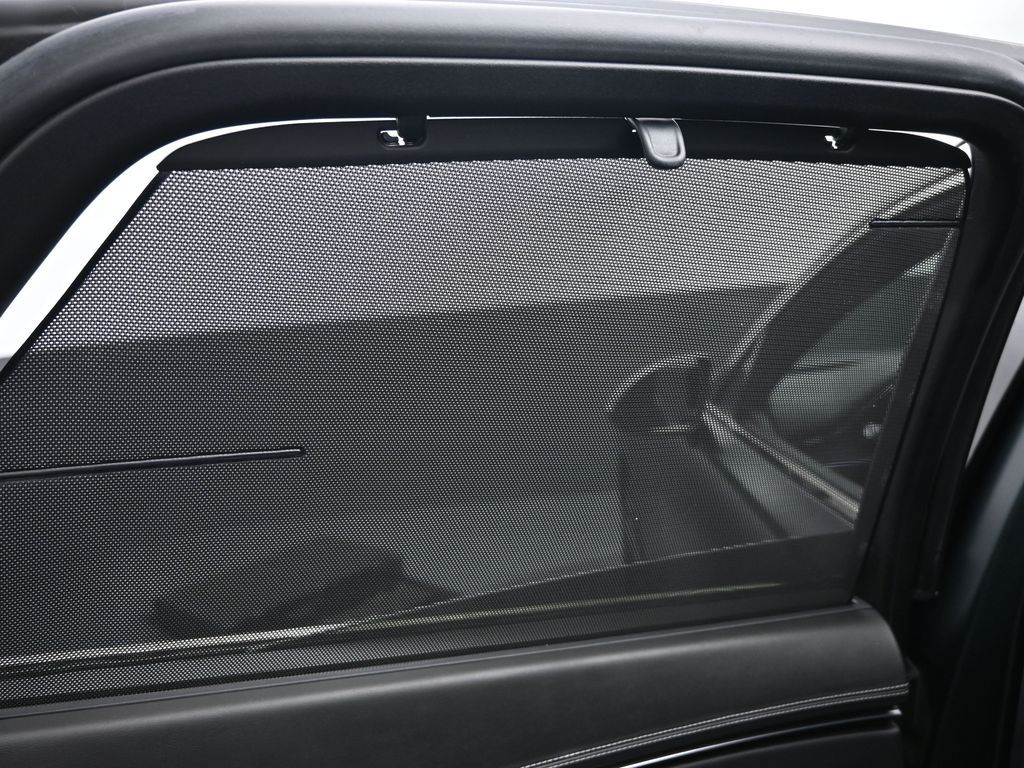 2022 Genesis GV70 2.5T Standard