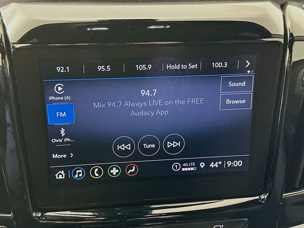 Thumbnail: 2023 Chevrolet Traverse - 14