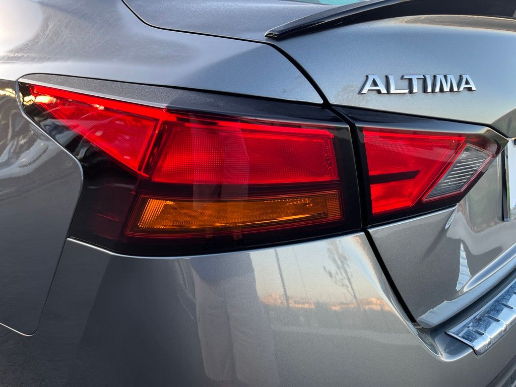 Thumbnail: 2020 Nissan Altima - 7