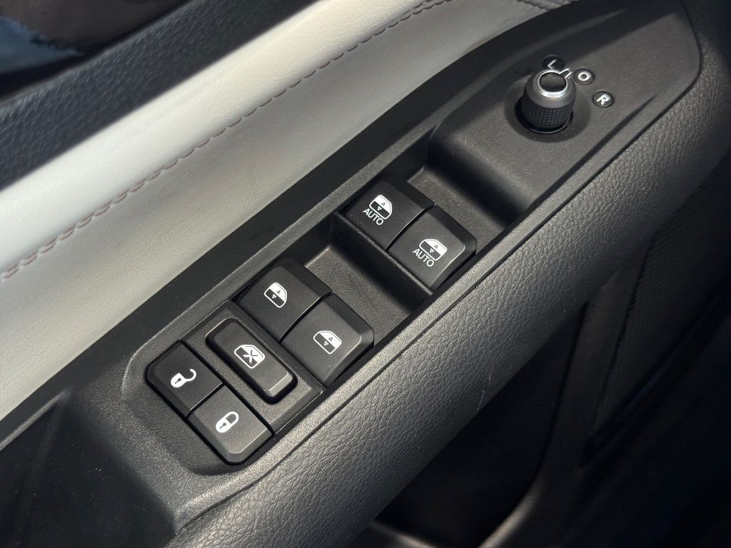 2024 Jeep Compass Limited White at DeMontrond Auto Country