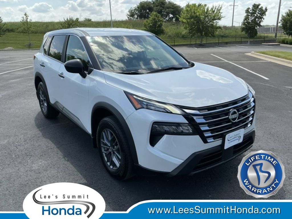 Everest White Pearl 2024 Nissan Rogue SUV / Crossover Front-Wheel Drive Continuously Variable Transmission