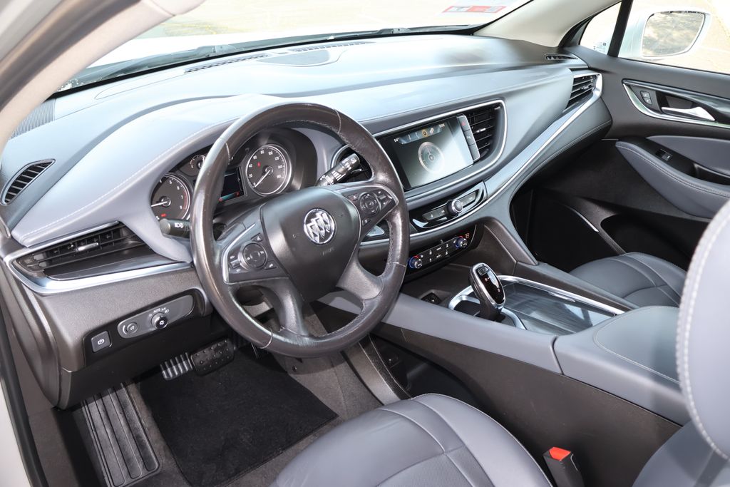 2019 Buick Enclave Essence 9
