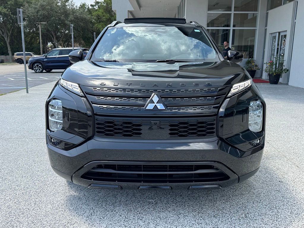 2025 Mitsubishi Outlander PHEV SEL photo 2