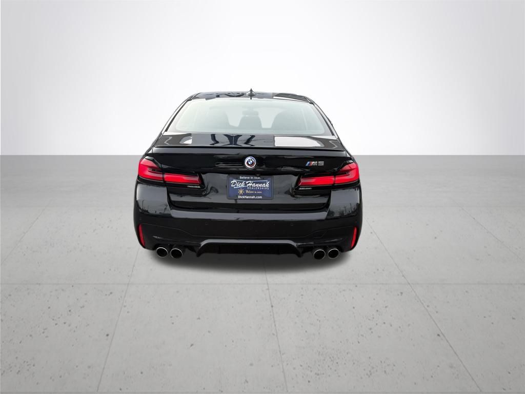2022 BMW M5 Base