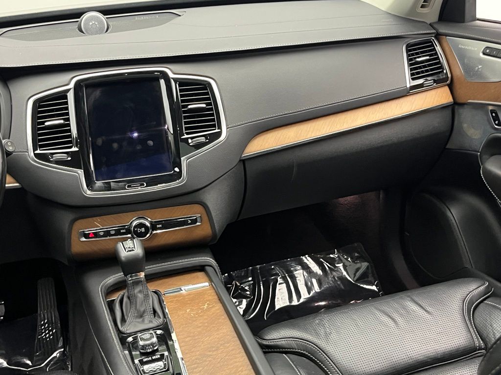 Thumbnail: 2018 Volvo XC90 - 27