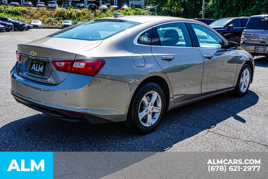 Used 2024 Gray Chevrolet LT image 6