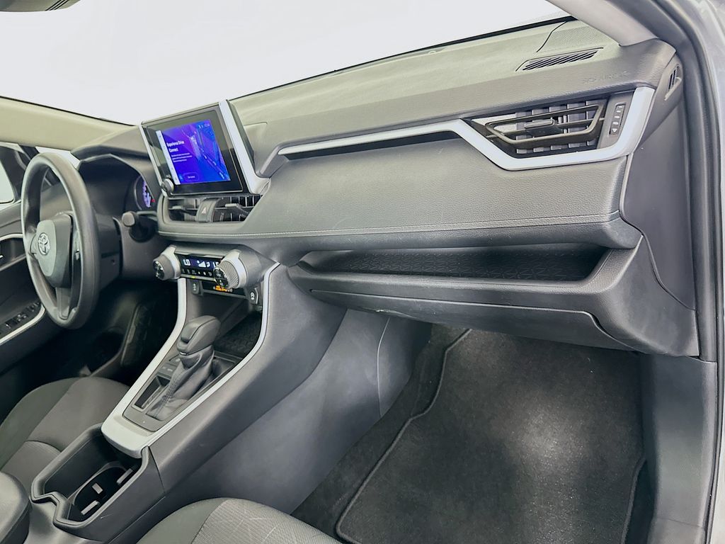 Thumbnail: 2024 Toyota RAV4 - 30