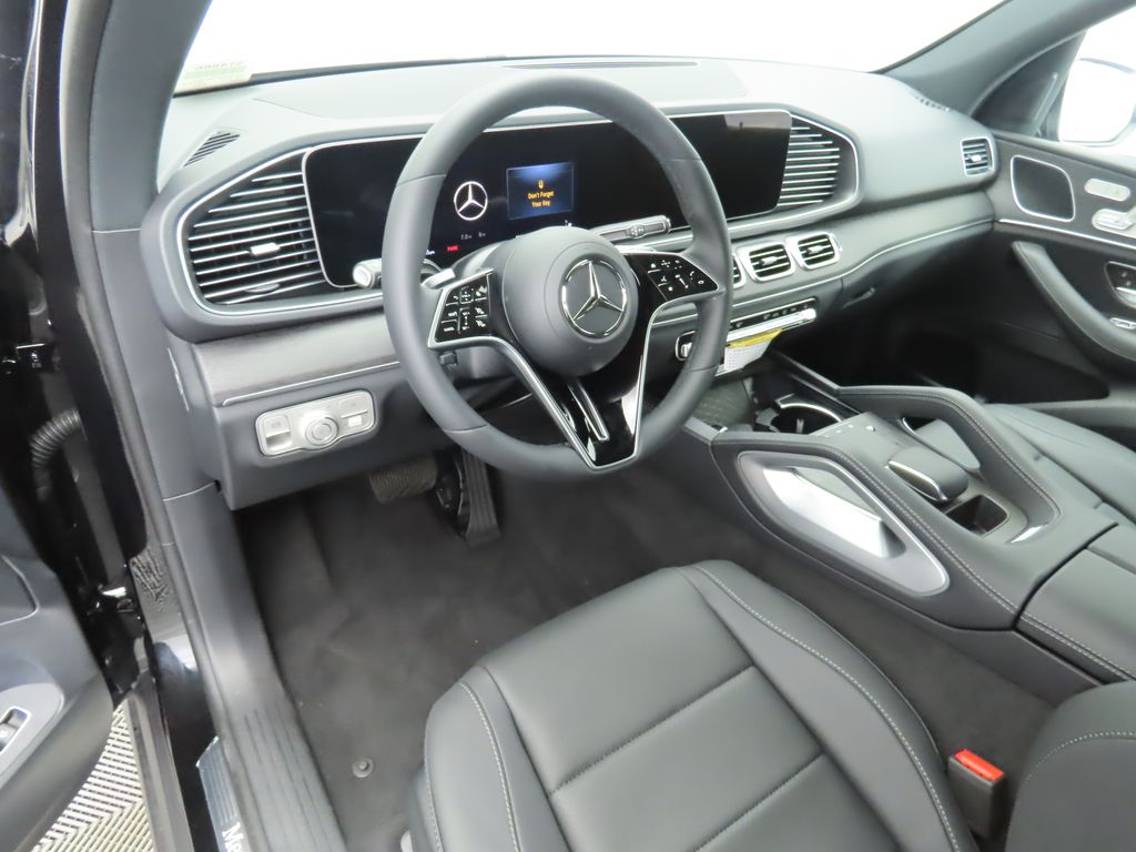 Thumbnail: 2026 Mercedes-Benz GLE - 10