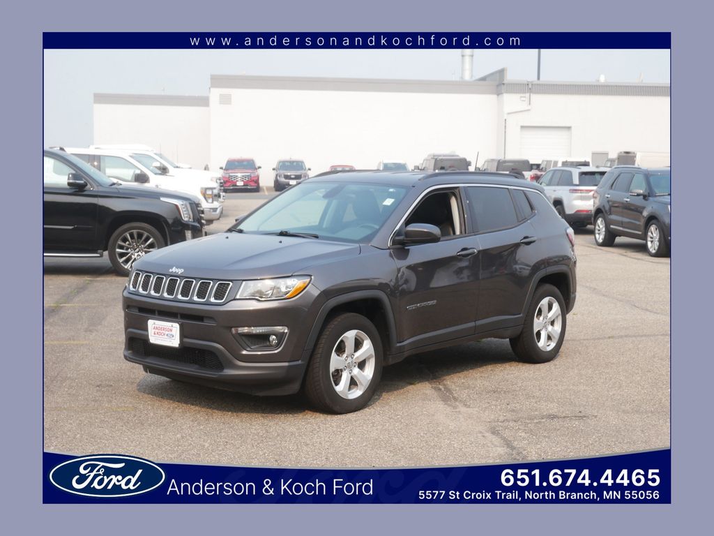 Gray (Granite Crystal Metallic Clearcoat) 2018 Jeep Compass SUV / Crossover Four-Wheel Drive 9-Speed Automatic