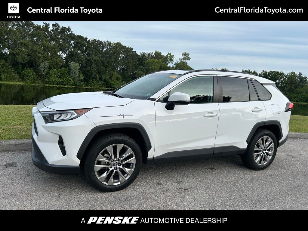 Thumbnail: 2020 Toyota RAV4 - 1