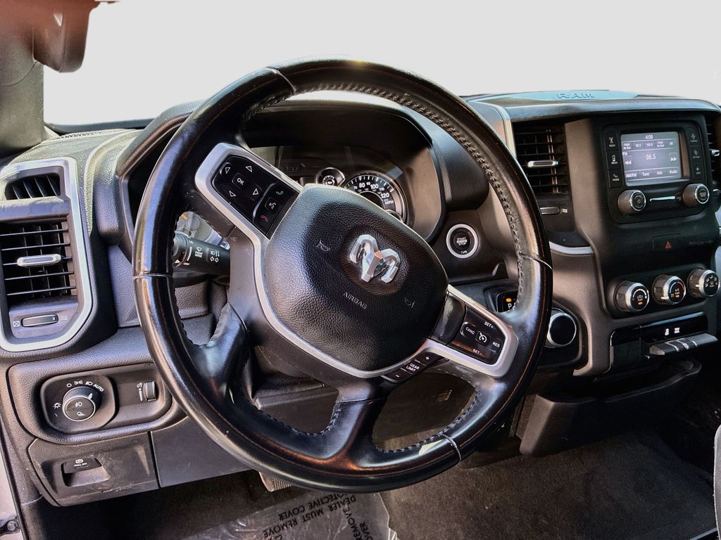 Used 2022 Silver Ram Big Horn/Lone Star image 11