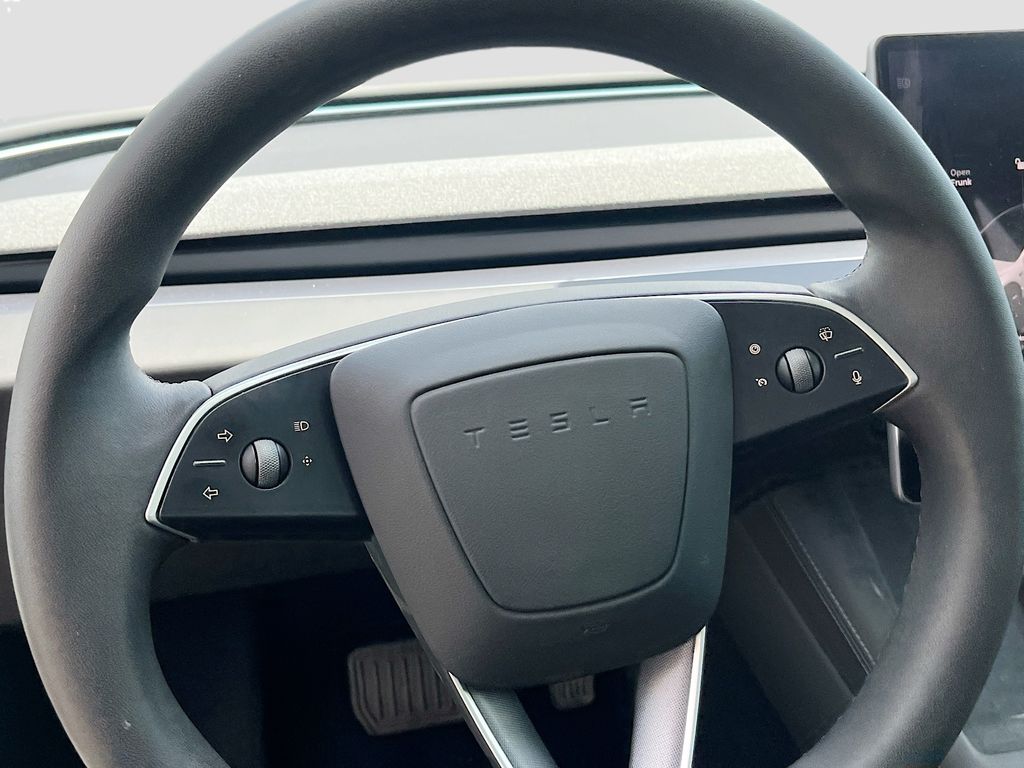 Used 2025 White Tesla Long Range image 10