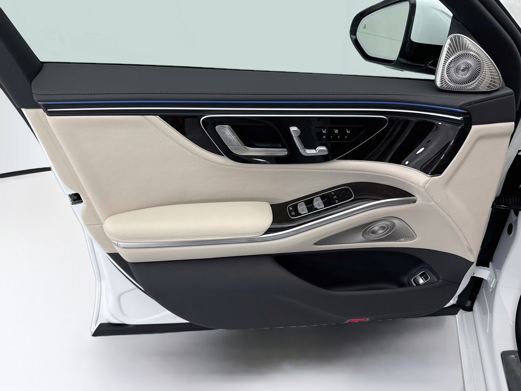Thumbnail: 2027 Mercedes-Benz S-Class - 23