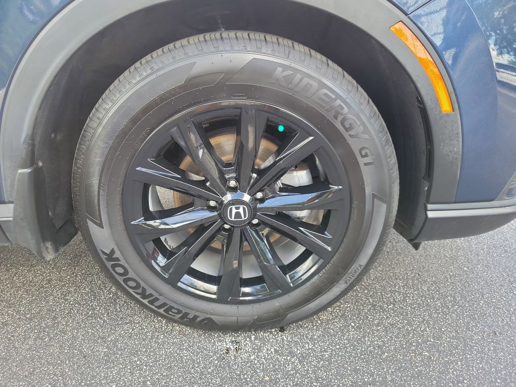 View vehicle photo 7