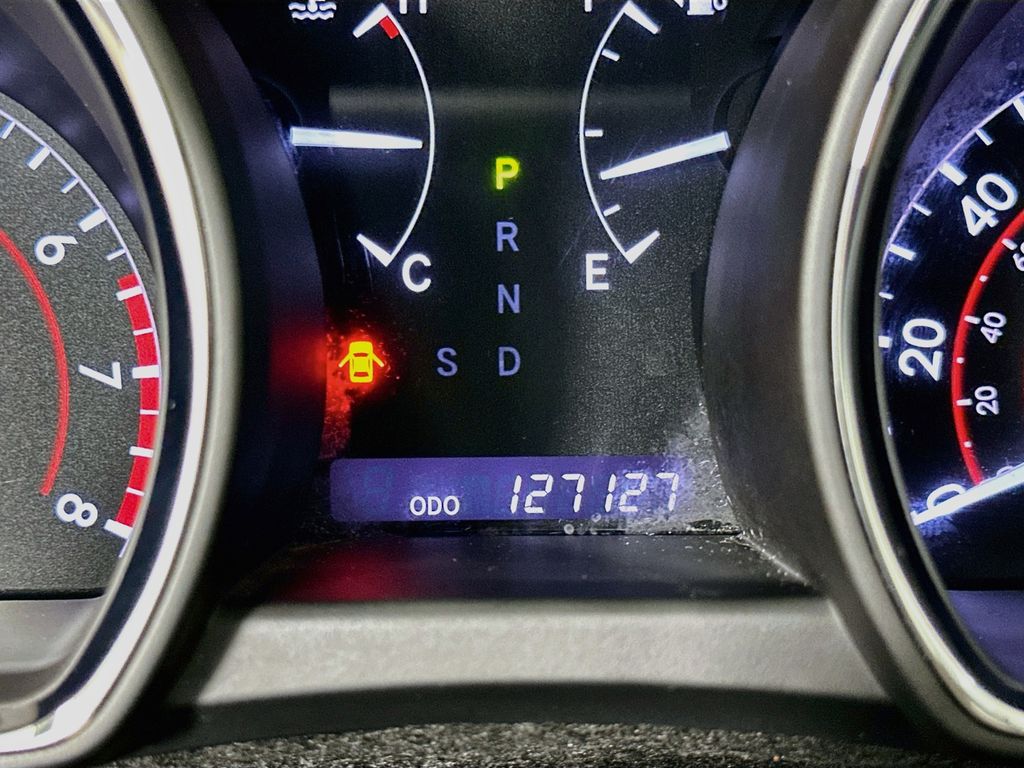 Thumbnail: 2013 Toyota Highlander - 12