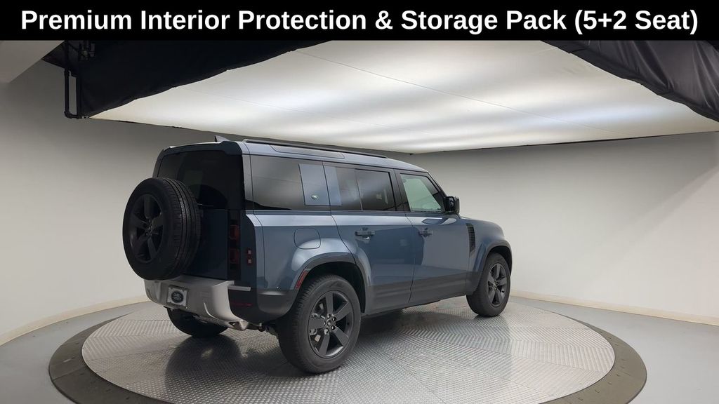 2024 Land Rover Defender 110 10