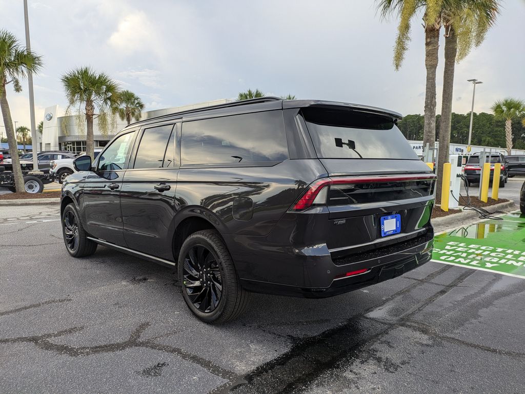 2027 Lincoln Navigator Reserve L
