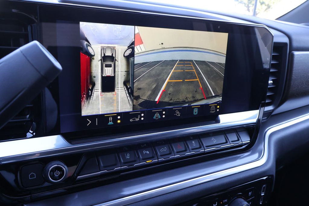 Thumbnail: 2025 Chevrolet Silverado 3500 - 29