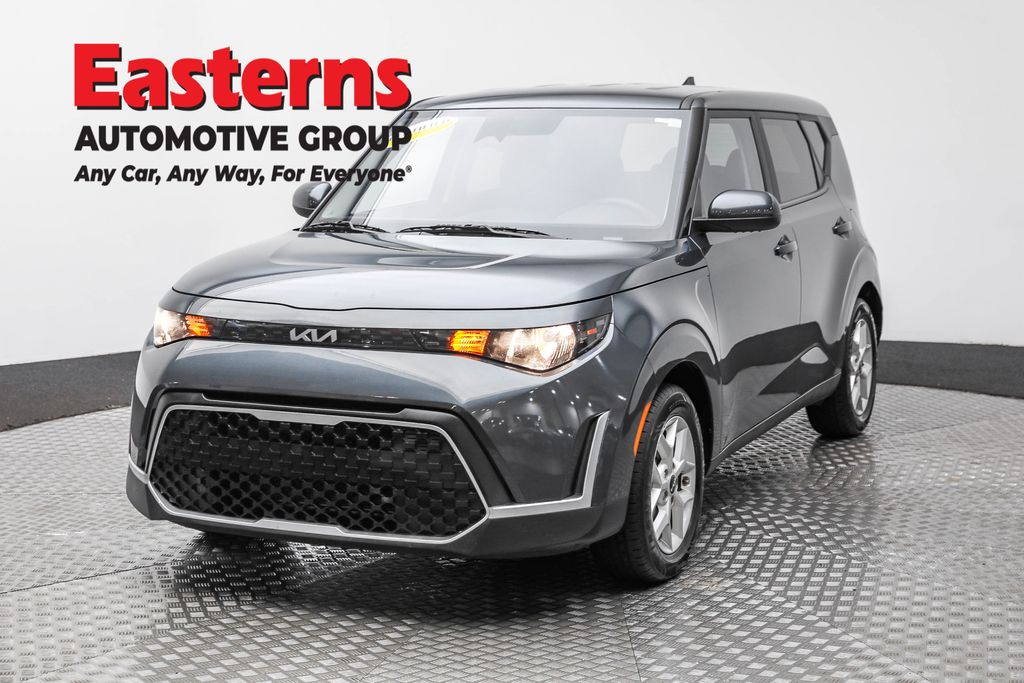 2023 Kia Soul LX