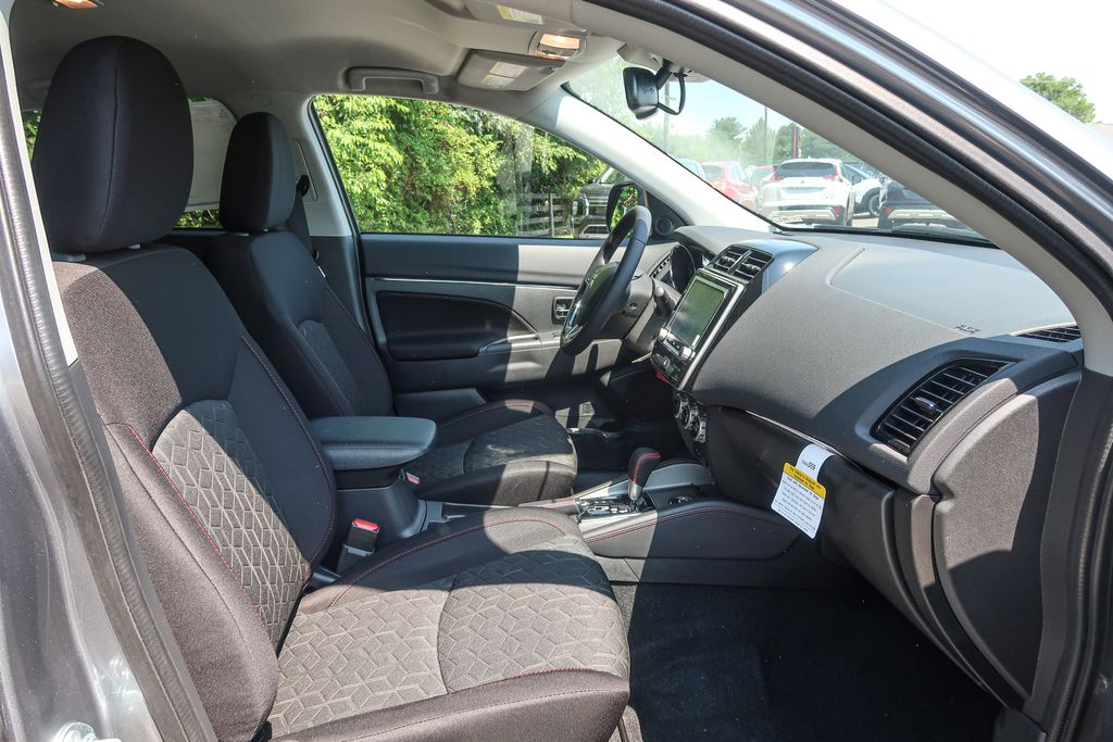 2026 Mitsubishi Outlander Sport 2.0 LE