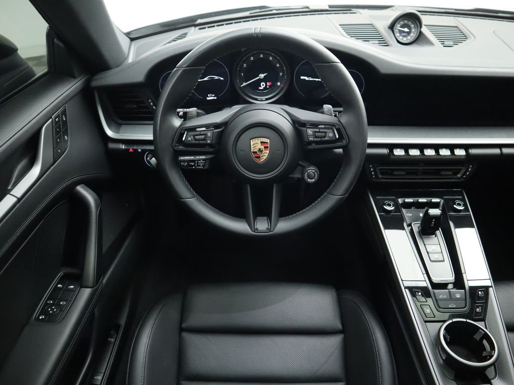 2024 Porsche 911 Carrera S 12