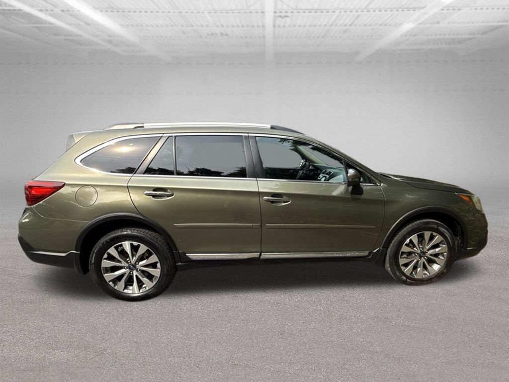 2019 Subaru Outback 2.5i Green at Klick Lewis Buick Chevrolet
