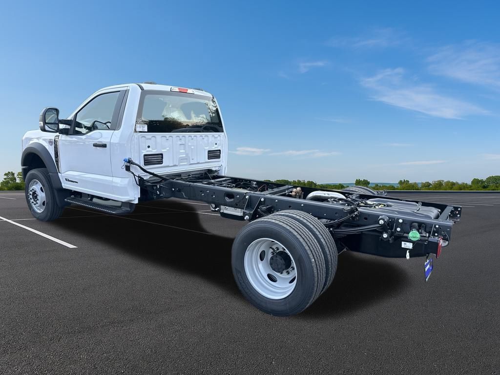 New 2025 Ford Super Duty F-600 Chassis Regular Cab (DRW) 169" Wheelbase XL