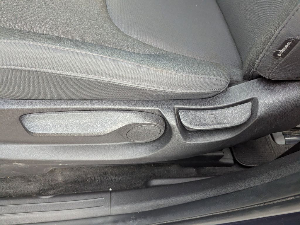 used 2024 Kia Carnival car, priced at $26,495