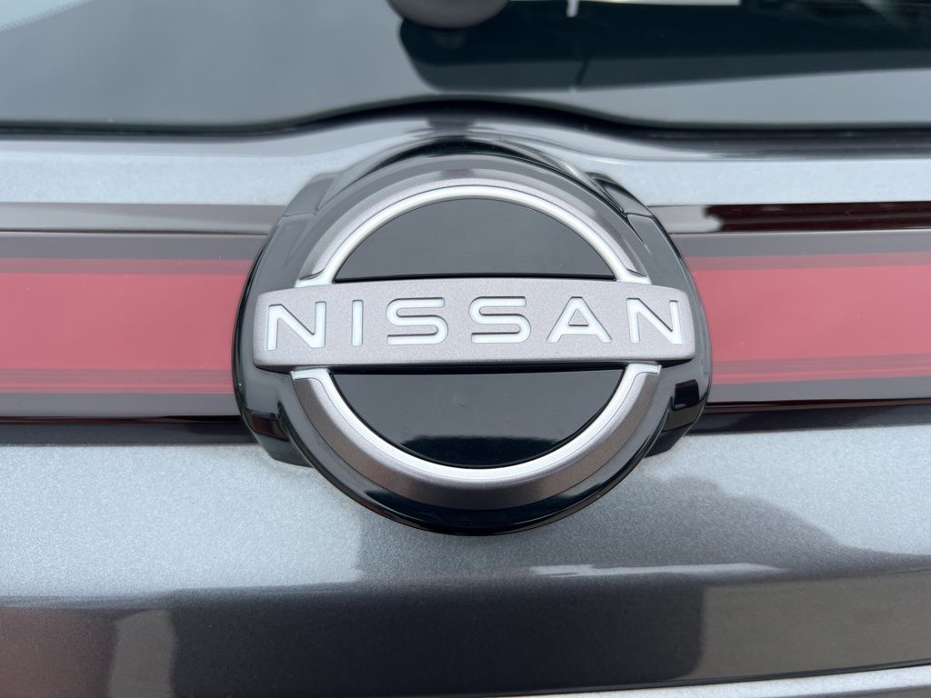 2024 Nissan Kicks SR photo