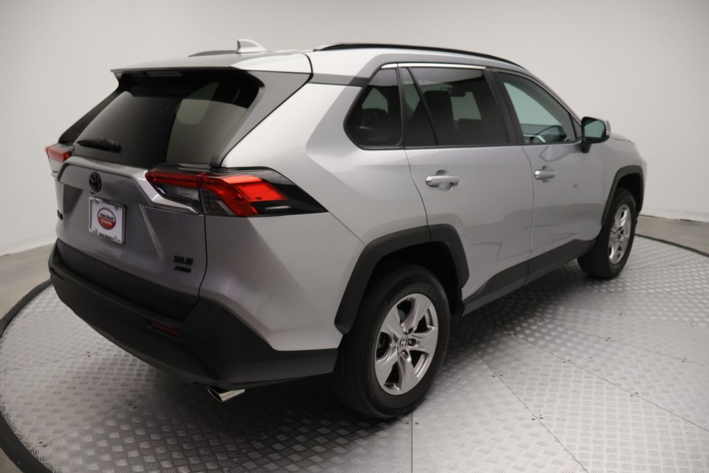 Thumbnail: 2023 Toyota RAV4 - 8