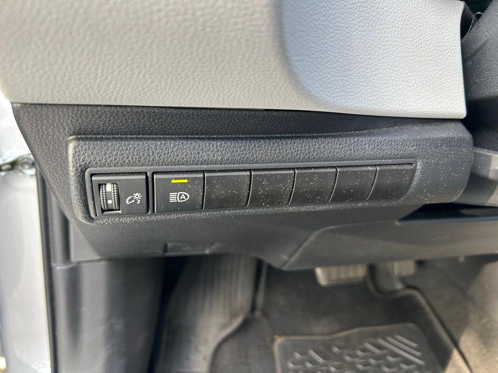 Thumbnail: 2024 Toyota Corolla - 17