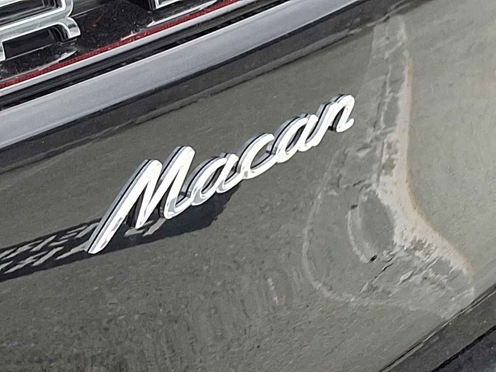Thumbnail: 2026 Porsche Macan - 27
