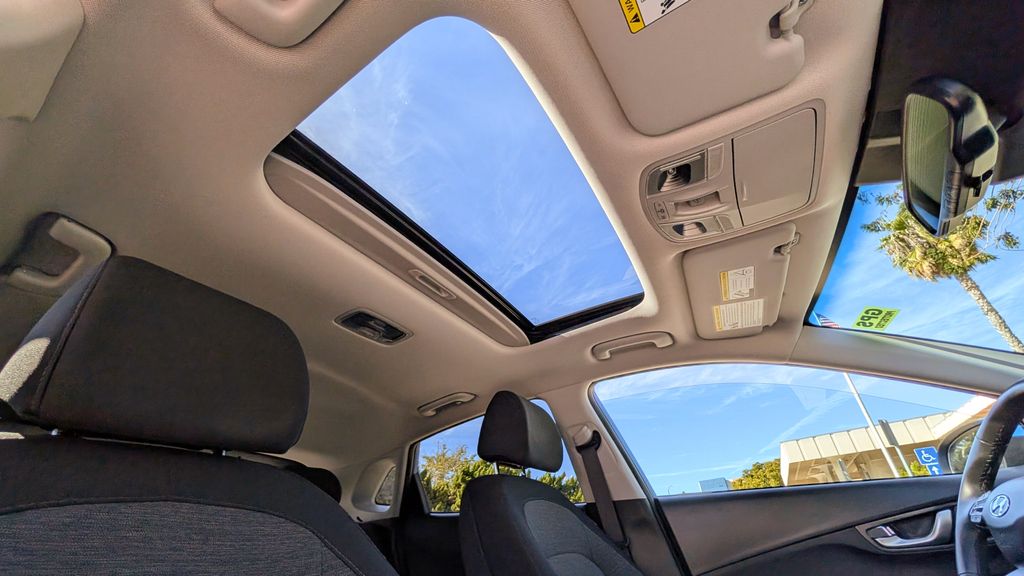 Used 2022 Hyundai Kona Electric SEL 4D Sport Utility