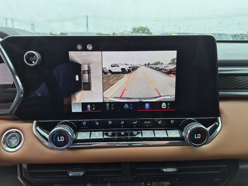 Used 2023 Black GMC AT4 image 30