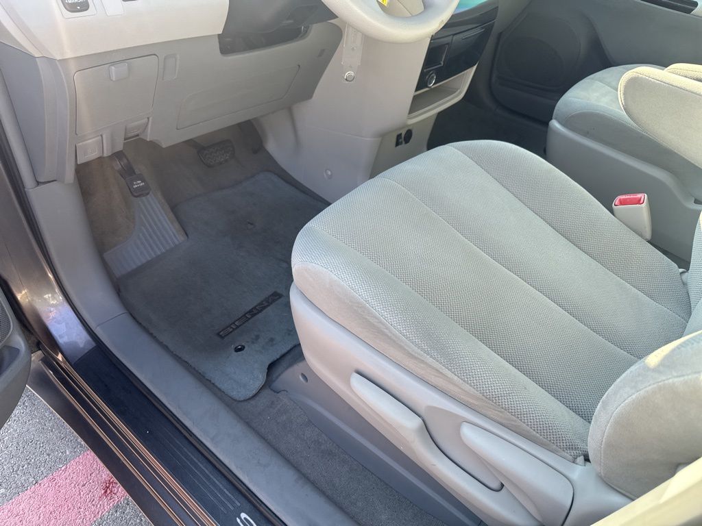 2012 Toyota Sienna  Le In Austin, Texas