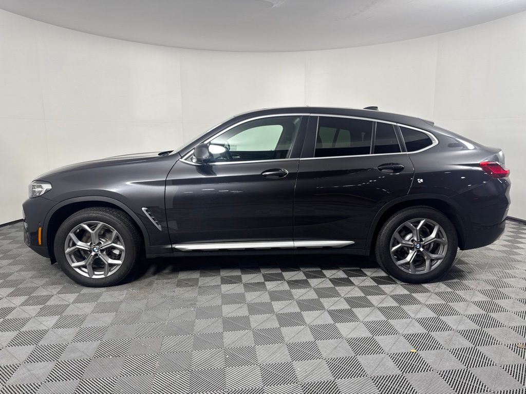 Thumbnail: 2025 BMW X4 - 8