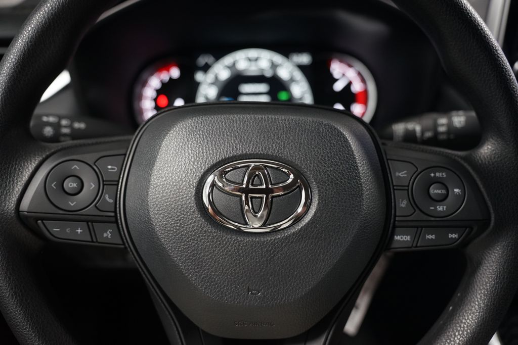 Thumbnail: 2025 Toyota RAV4 - 16