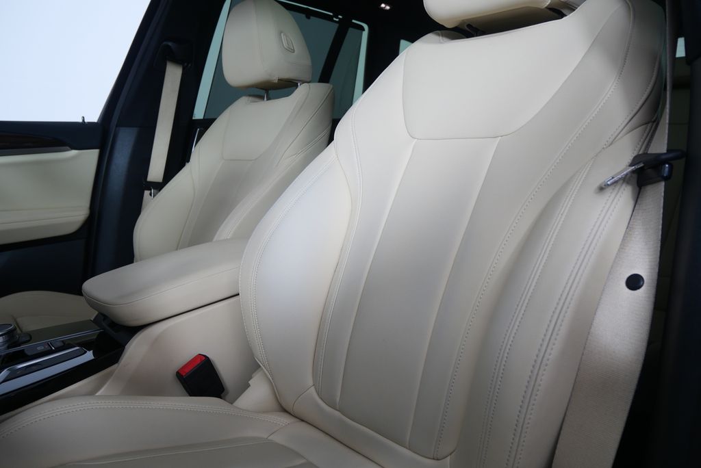 Thumbnail: 2021 BMW X3 - 11