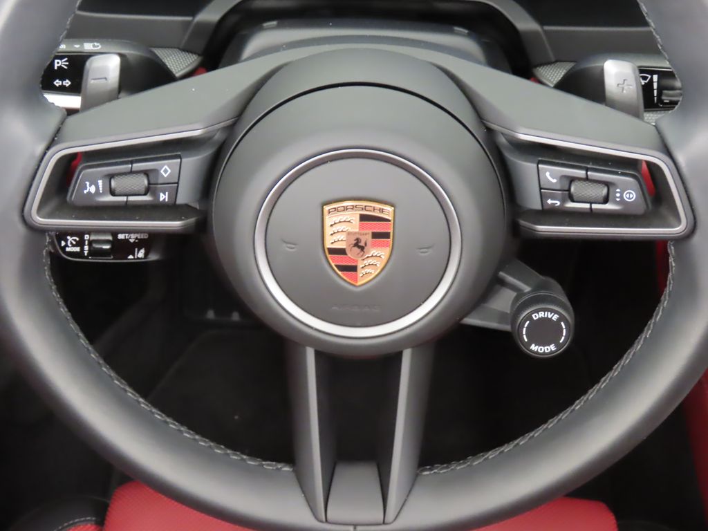Thumbnail: 2025 Porsche 911 - 26