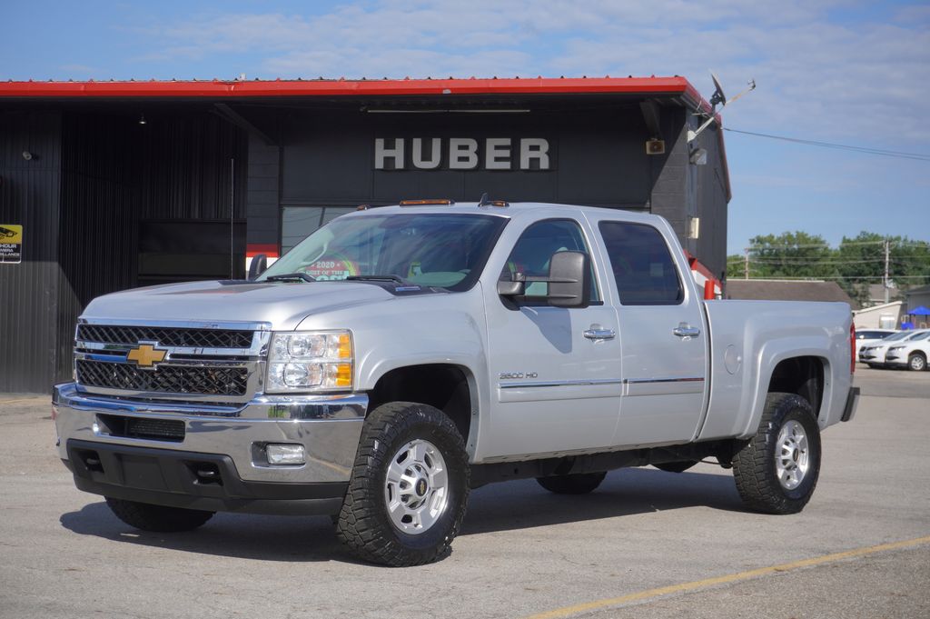 Silver Ice Metallic 2014 Chevrolet Silverado 3500HD Pickup Truck Four-Wheel Drive 6-Speed Automatic