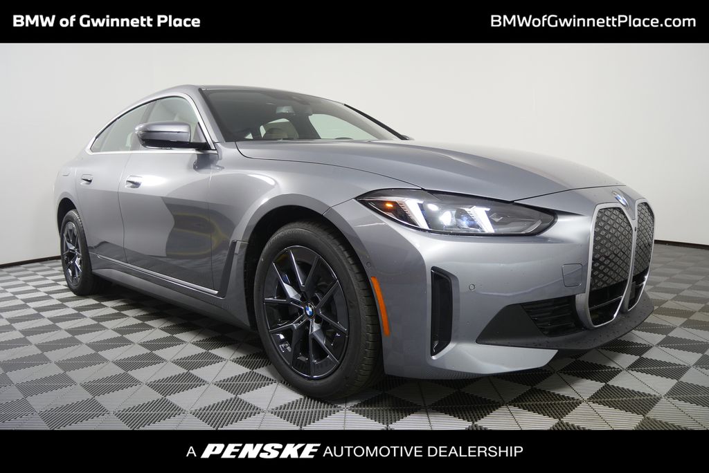 Thumbnail: 2026 BMW i4 - 1