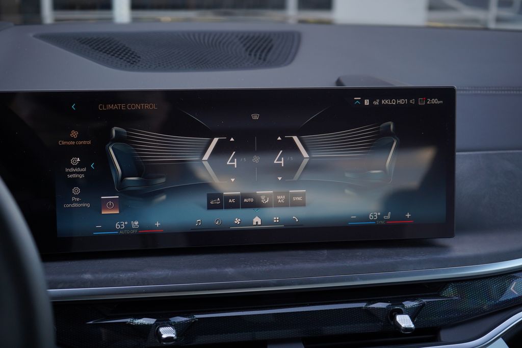 Thumbnail: 2026 BMW X7 - 18