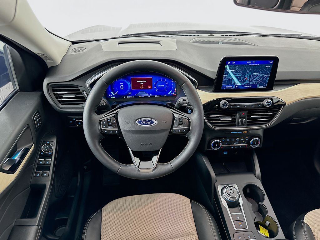 Thumbnail: 2022 Ford Escape - 23