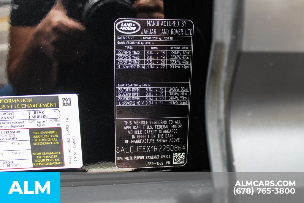 Used 2024 Black Land Rover S image 38
